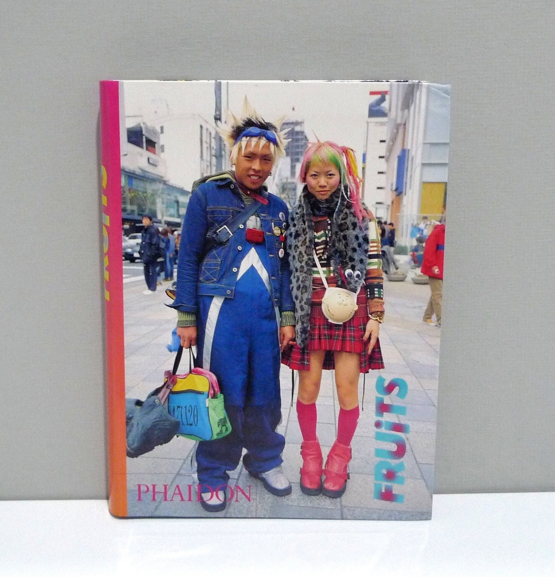 FRUiTS 海外版 phaidon Fresh Fruits - Phaidon Softcover Book - Japanese Streetwear