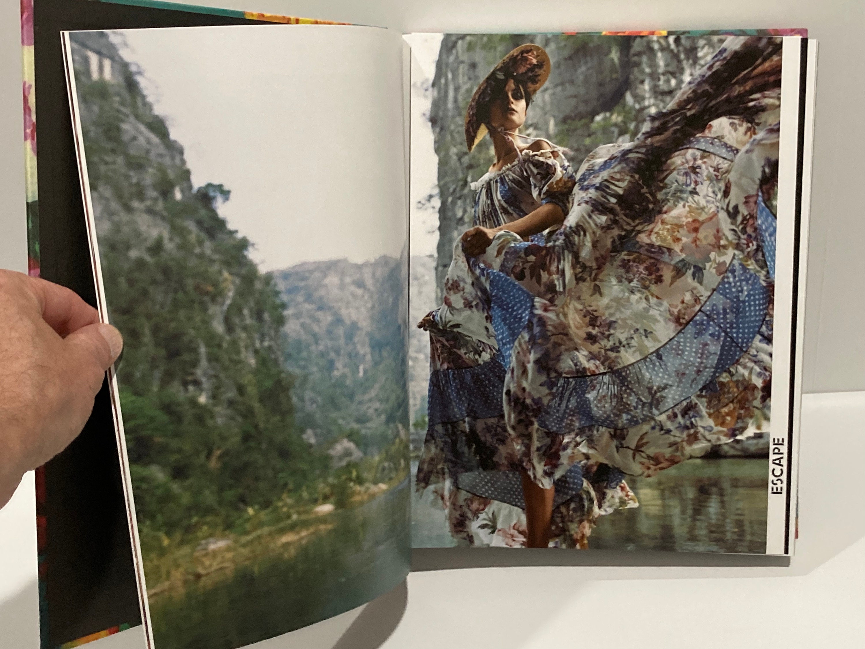 Kenzo Hardback Book 40 Years Fashion floral Fabric Cover Japanese Designer / Kenzo Takada / Antonio Marras / Illustrations, Runway - Etsy Kenzo Hardback Book 40 Years Fashion floral Fabric Cover Japanese Designer / Kenzo Takada / Antonio Marras / Illustrations, Runway - Etsy