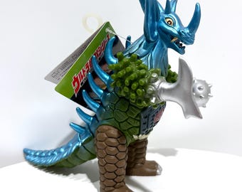 Ultraman Taro Kaiju Tyrant Ultra Monster Series #13 - Vintage 2000