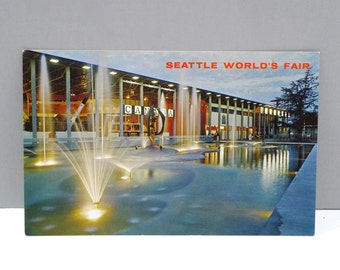 Seattle Worlds Fair Postcard 1962 / Canadian Exhibit At Night / Mod Century 21 Expo Exposition of the Future / Water Fountains Pool / Canada