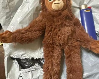 Viral Monkey Keychain Plush 18cm – Funny Meme Bag Charm