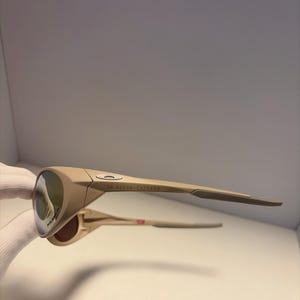 Retro Oakley piet eye jacket redux sunglasses beige frames gold lens image 6