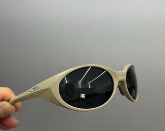 Retro Oakley piet eye jacket redux sunglasses beige frames black lens
