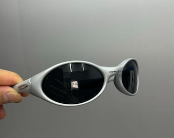 Oakley Eye Jacket 1.0 Gen 2 Sunglasses Silver Frame Black Lens vintage