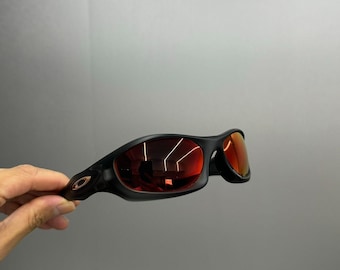 Retro Oakley 00s Monster Dog Sunglasses Black Frame Red Lenses Y2k