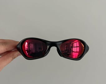 Vintage Oakley valve 1.0 sunglasses black frames red lenses