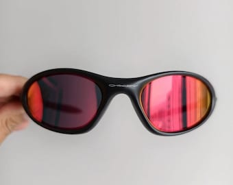 Retro/90s Oakley Minute Gen 1 minute1.0 Sunglasses Black Frame Red Lens （137mm）