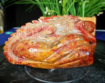 4.18LB  Hand carved top-notch natural crystal therapeutic artwork （1.9kg）