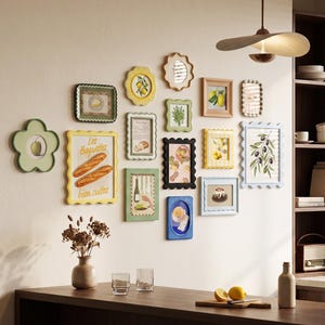 Juego de marcos de pared coloridos para galería, marcos de fotos con bordes festoneados y formas variadas, marcos eclécticos de estilo cottagecore para exhibición en la pared, regalo divertido para la decoración del hogar