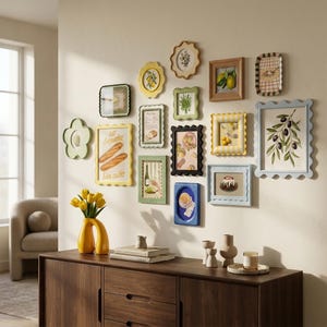 Kleurrijke fotolijstenset voor aan de muur, decoratieve lijsten in verschillende golvende vormen, wanddecoratie in cottage-stijl, eclectische lijsten voor woonkamer en slaapkamer.