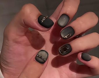 Uñas postizas Aura Negro Ahumado / Uñas de gel negro mate / Uñas postizas minimalistas de lujo / Uñas reutilizables hechas a mano