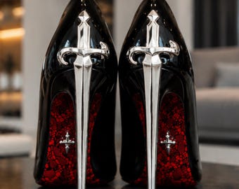Mode hoge hakken voor vrouwen, zwarte stiletto pumps, statement feestschoenen, slip-on dress hakken, gotisch geïnspireerd schoeisel voor vrouwen