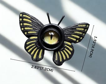 Broche de cabelo com olho de borboleta gótica, alfinete de borboleta com olho de demônio, acessório de cabelo com inseto gótico, joia de terror Weirdcore, moda alternativa.