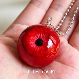 Accesorio de ojo rojo, dije de ojo falso grande, accesorio espeluznante de Halloween, accesorio para espectáculos escénicos, decoración gótica extravagante, collar opcional