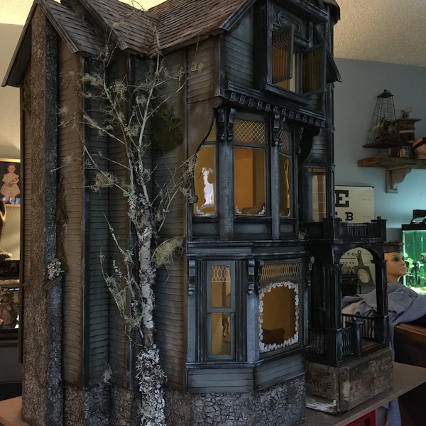 Abandoned house dark art macabre creepy 1/12th scale dollhouse  Artist made Halloween decor hand painted distressed creepy spooky