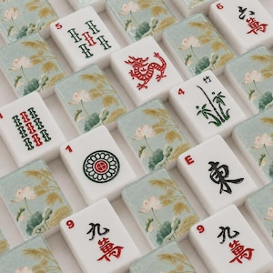 Set 4 White Lotus Mahjong-ställ – Premium Chinoiserie-hållare i klar akryl för amerikansk Mahjong, personliga pushers och kakelhållare bild 9