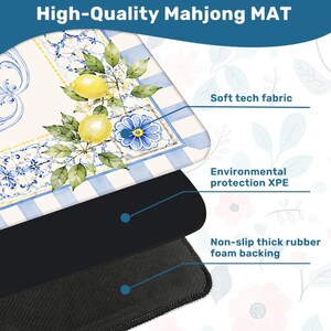 Peut inclure: Tapis de Mahjong de haute qualit&eacute; avec un motif de citron et de fleurs. Le tapis est compos&eacute; d'un tissu technique doux, d'une protection environnementale XPE et d'un envers en mousse de caoutchouc &eacute;pais antid&eacute;rapant.