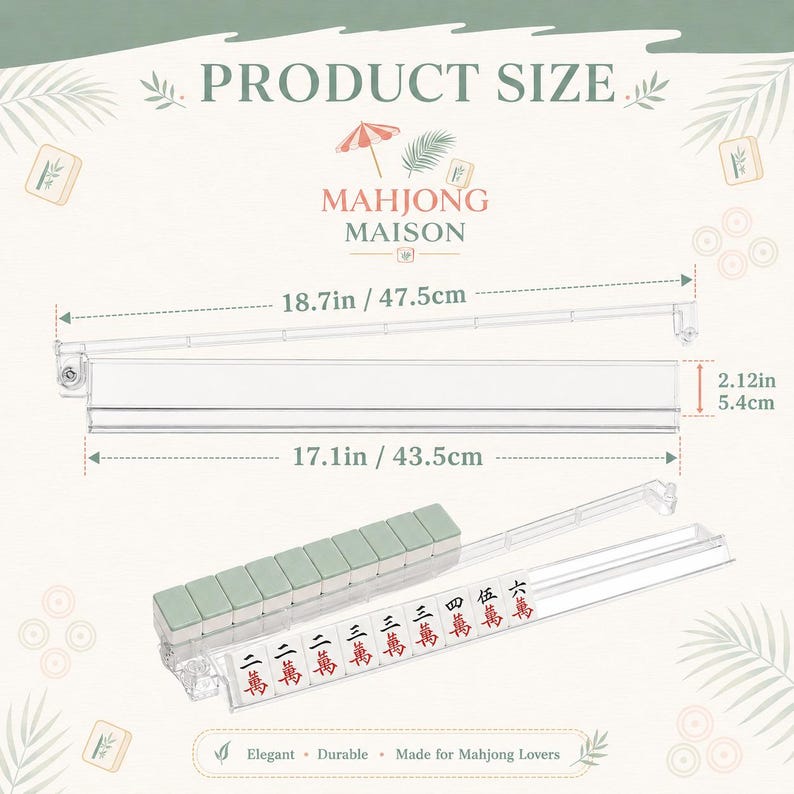 Puede incluir: Un soporte de mahjong de acr&iacute;lico transparente con brazo articulado, que mide 47,5 cm de largo total y 5,4 cm de alto. El soporte tiene una base de 43,5 cm y sostiene una fila de ocho fichas de mahjong de color verde claro y blanco.
