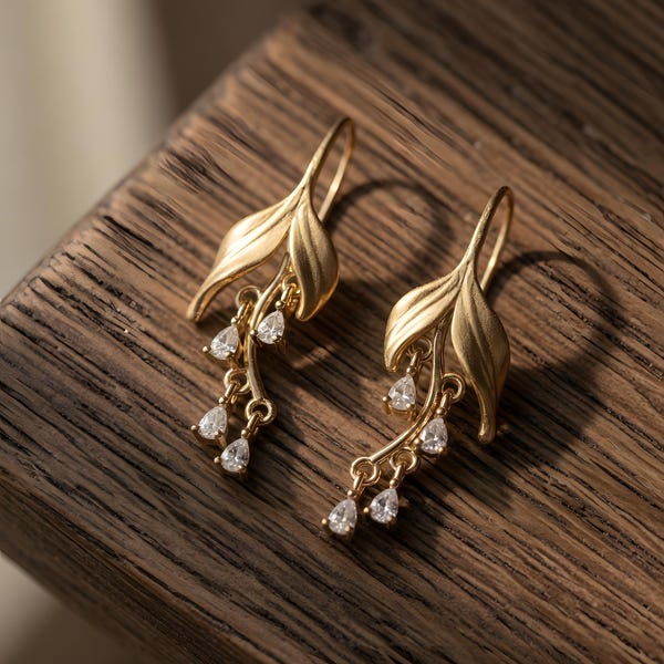 Vintage Gold Leaf Drop Earrings, Dainty Crystal Dangle Earrings, Elegant Minimalist Jewelry, Bridal Earrings, Gift for Her, Luxury Earrings