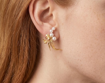 14K Gold überzogene Orchidee gemeißelte Perlen-Tropfen-Blumenaussage-Bolzen-elegante Brauthochzeits-Perlen-Schmucksachen Luxusohrring-Geschenk für sie