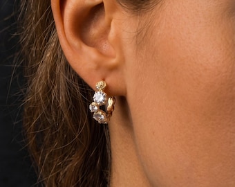 14K Vergoldete Kristall Huggie Hoop Ohrringe Zierliche Klare Zirkonia Kleine Hoop Ohrringe Minimalist Sparkle Schmuck Geschenk für Sie
