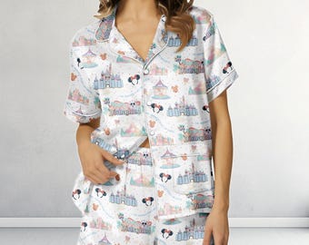 Süßer glücklichster Ort der Welt Satin Pyjama, Walt Disneyworld Nachtwäsche, Disney 2026 Reise Pjs, Disney Urlaub Pjs, Disneyland Reise Geschenk