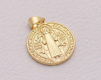 Colgante radiante de medalla de santo chapado en oro de 18 quilates para collar devocional, pulsera, suministros de joyería DIY, 20*17 mm
