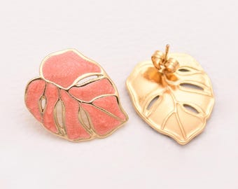 Elegant Monstera Leaf Stud Earrings 18K Gold Filled Enamel Tropical Plant Earrings For Women Daily Wear Jewelry Gift 19*24mm