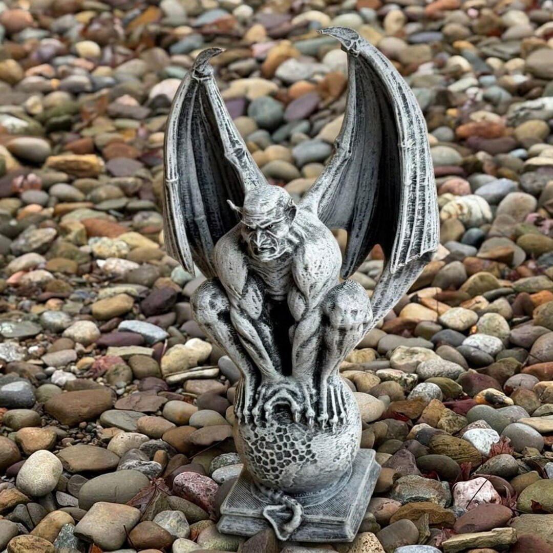 Concrete Gargoyle Statue Gothic Demon Sculpture Garden Gargoyle Decor ...