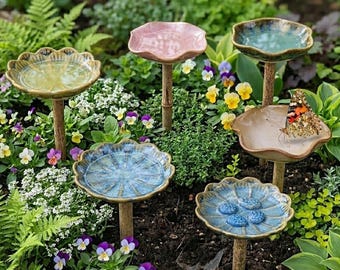 Station d'arrosage pour pollinisateurs de jardin en céramique fabriquée à la main : puddler artistique abeille et papillon pour cadeau d'hydratation en plein air