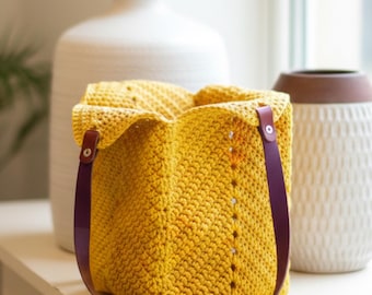 Tulip Bag Crochet Pattern | Modern Granny Square Tote (PDF Download)