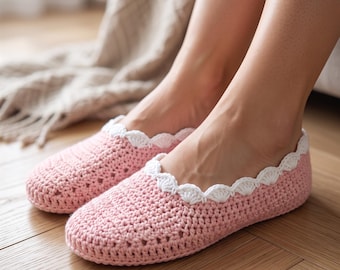 Crochet Slippers Pattern PDF | Scalloped Petal Trim House Shoes (Instant Download)