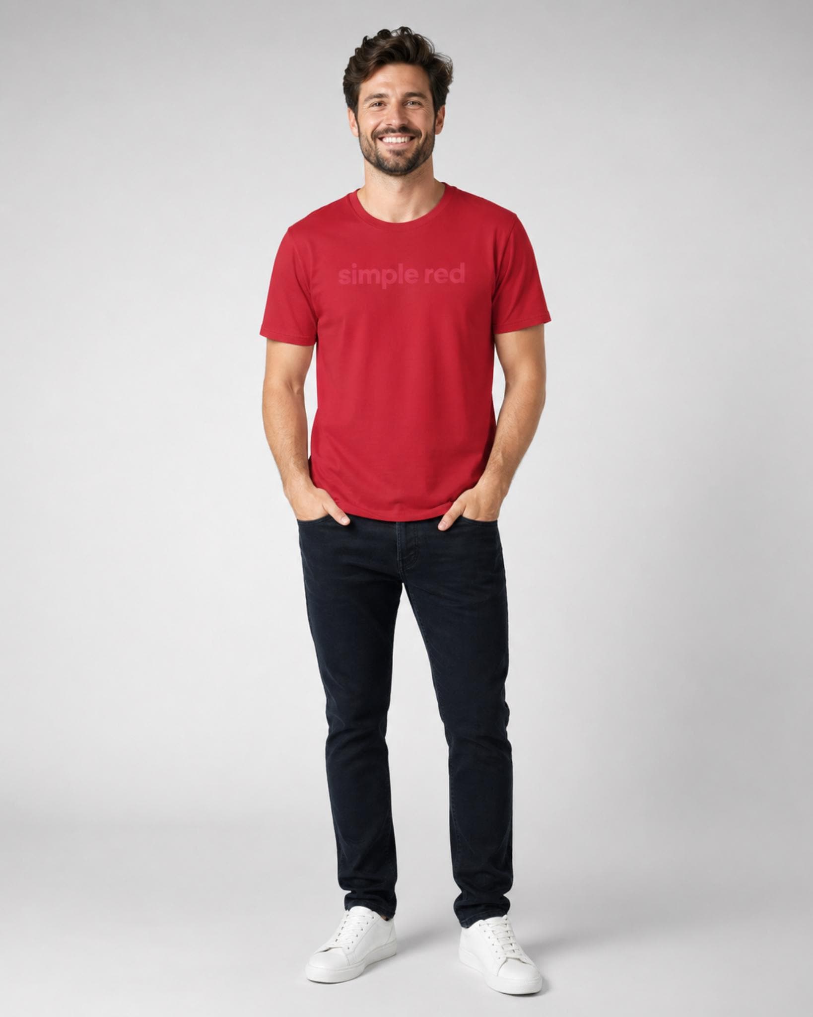 Simple Red T-Shirt - Ton-in-Ton Statement Shirt in Rot - Minimalistisches Unisex Shirt - Clean Fashion Basic - Dezentes Red-on-Red Design