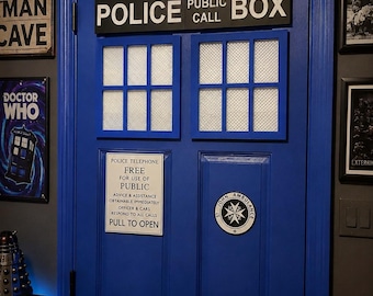 Doctor Who TARDIS Door Decorations / Police Box Model Project Accessories / Cosplay Details