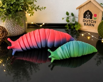 3D Printed Flexi Slug – Articulated Sensory Fidget Toy – Rainbow Desk Pet Gift