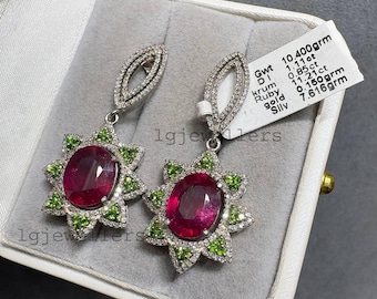 Pendientes colgantes de plata de ley con granate tsavorita rubí natural y diseño floral en forma de estrella.