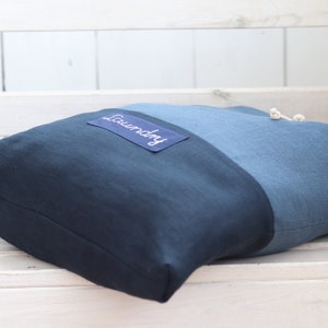 Blauer Wäschesack aus Leinen mit Namen, ästhetische Dessous-Aufbewahrung, marineblauer Wäschesack aus Flachs Bild 3