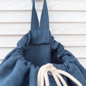 Blauer Wäschesack aus Leinen mit Namen, ästhetische Dessous-Aufbewahrung, marineblauer Wäschesack aus Flachs Bild 4