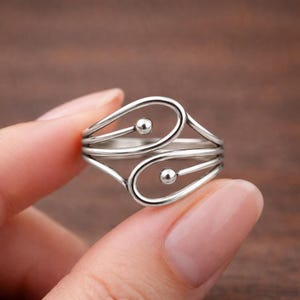 Abstrakte Welle Ring aus Sterling Silber, Doppel-Loop offener Schmuck