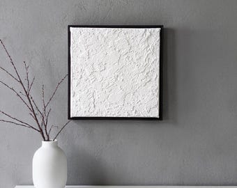 Arte de parede japonesa Shikkui de 21 cm, decoração de parede em gesso texturizado branco com moldura flutuante, estilo minimalista Wabi Sabi.