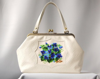 White leather bag with flowers for women, Small handmade embroidered bag, Italian leather purse with beads gift for her