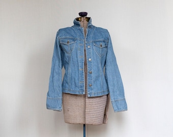 vintage 90s fittted blue jean jacket