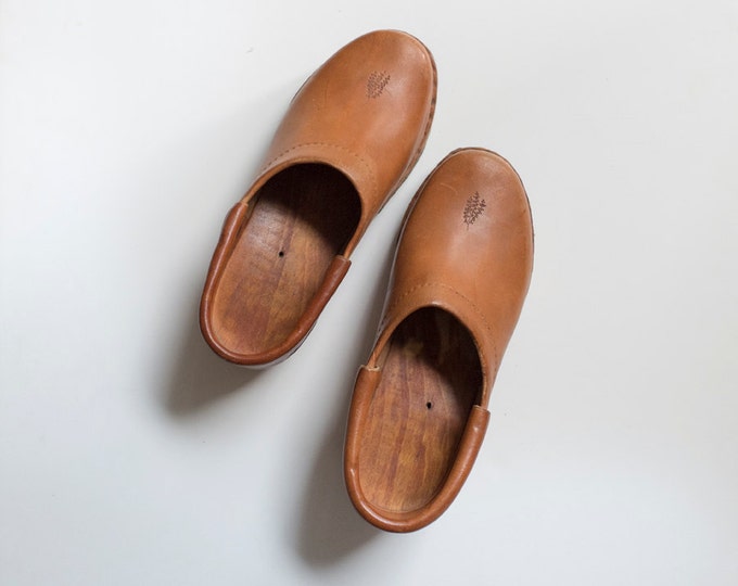 tooled leather clogs