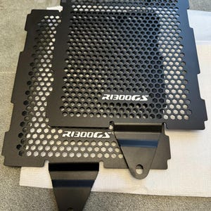 Radiator Guards for 1300 GS / GSA Adventure | Laser Engraved Aluminum Grille | Motorcycle Accessories for BMW 1300 R 1300 GS