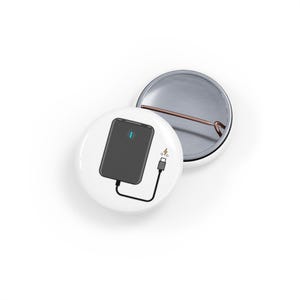 Pode incluir: Conjunto de três canecas de cerâmica com acabamento fosco e salpicado. As canecas são em tons de creme, cinza claro e cinza escuro. Cada caneca tem um design simples e minimalista.