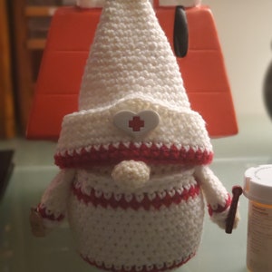 Nurse Gnome, Pflegewichtel, neu, handgemacht auf Bestellung, etwa 28 cm groß