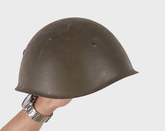 ビンテージ イタリア製 M33 スチールヘルメット - 本物の軍用戦闘ヘルメット