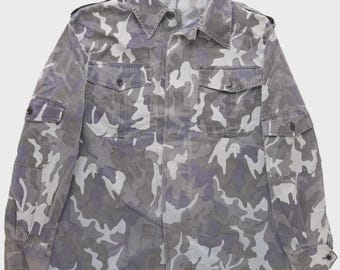 ルーマニア軍支給品 M1990 リーフ迷彩フィールドシャツ - 本物の軍放出品ジャケット