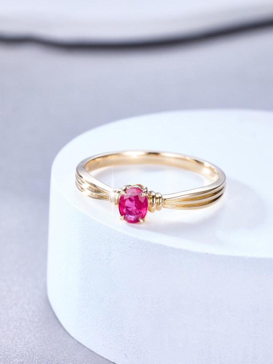 14K Gold Lab Grown Ruby Solitaire Engagement Ring With Split Shank Band ...