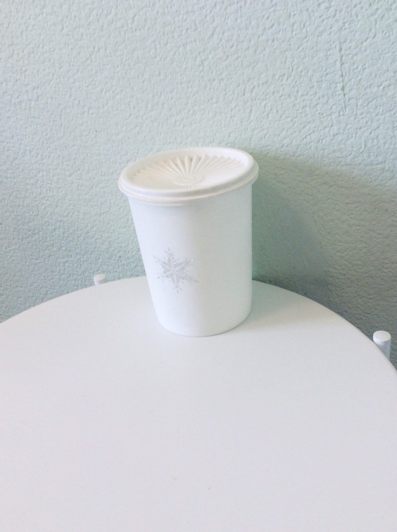 Retro Kitchen Holiday 60s 70s Christmas Snowflake Promotional Food Container with Lid Vintage White Tupperware Canister